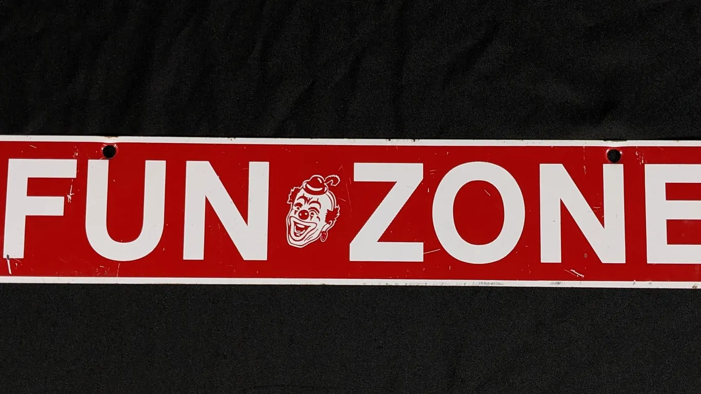 TIN ARROW SIGN FUN ZONE CLOWN CIRCUS CARNIVAL (2 SIDED)