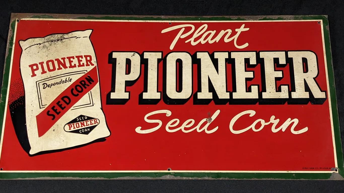 TIN SIGN PLANT PIONEER SEED CORN