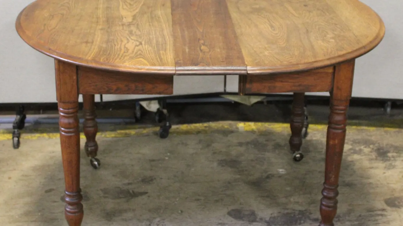 Wood Dining Table with Turned Legs and Casters