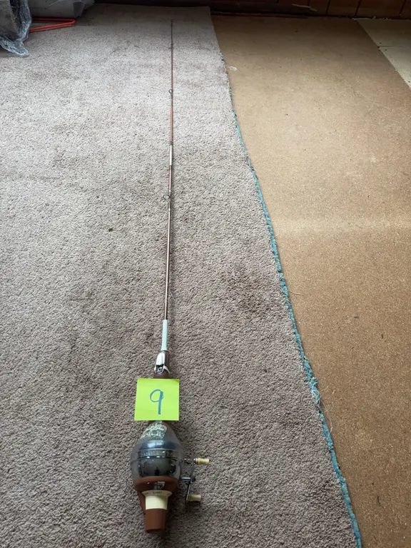 Great Lakes Imperial 85 Whirlaway Spin-Casting Fishing Rod and Reel