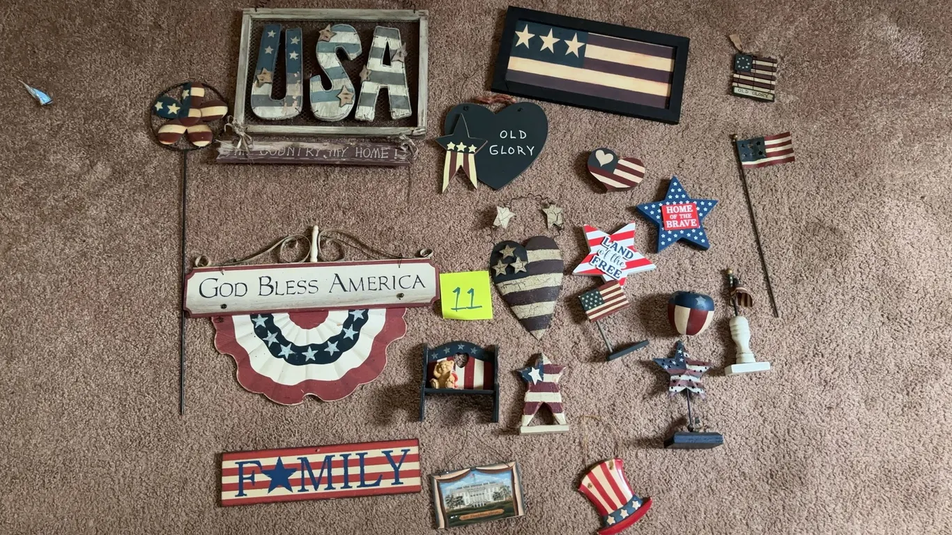 USA Decor - Assorted Patriotic Wall Signs, Ornaments, and Figures