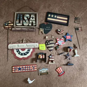 USA Decor - Assorted Patriotic Wall Signs, Ornaments, and Figures