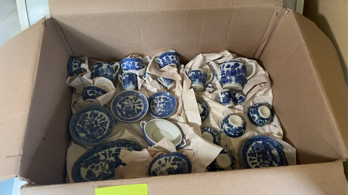 Willow Pattern China - Assorted Collection