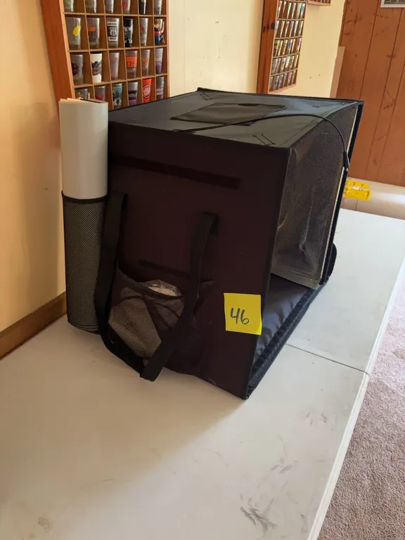 Neewer Portable Photo Light Box/Tent with Backdrop and Carrying Case