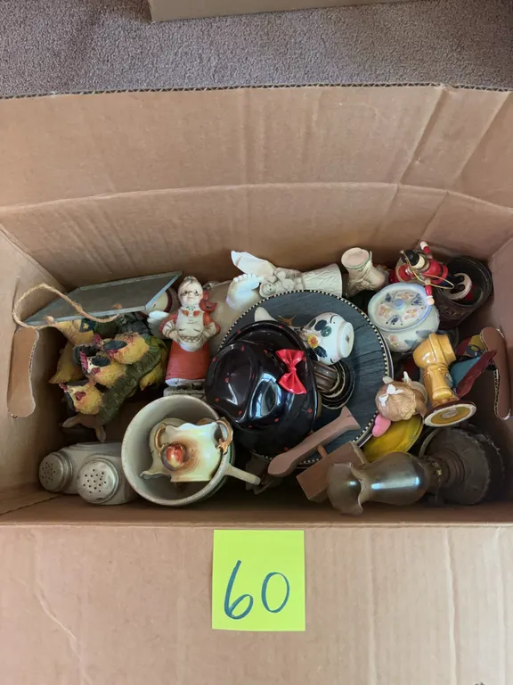 Large Assorted Lot of Rooster, Chicken, and Country Kitchen Decor (60+ Pieces)
