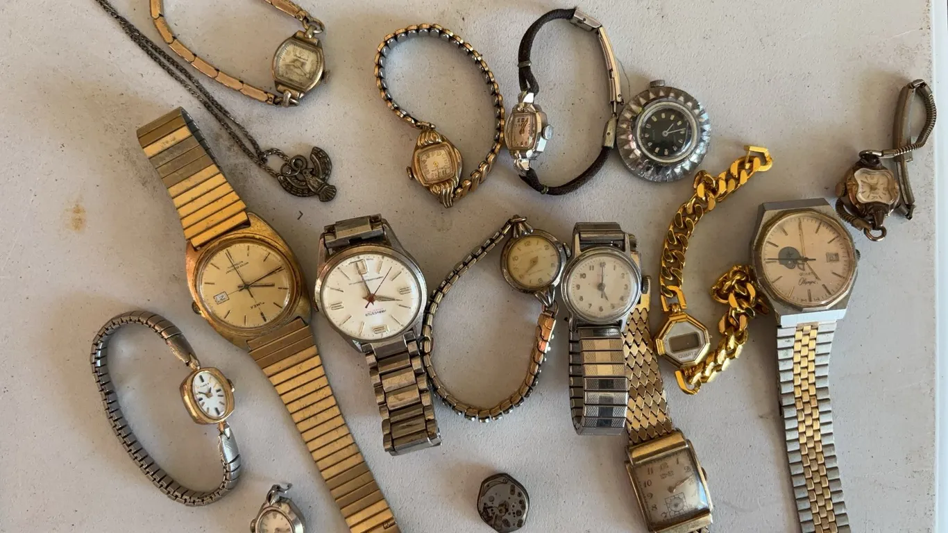Assorted Wristwatches, Pocket Watches, and Watch Parts (25+ Pieces)