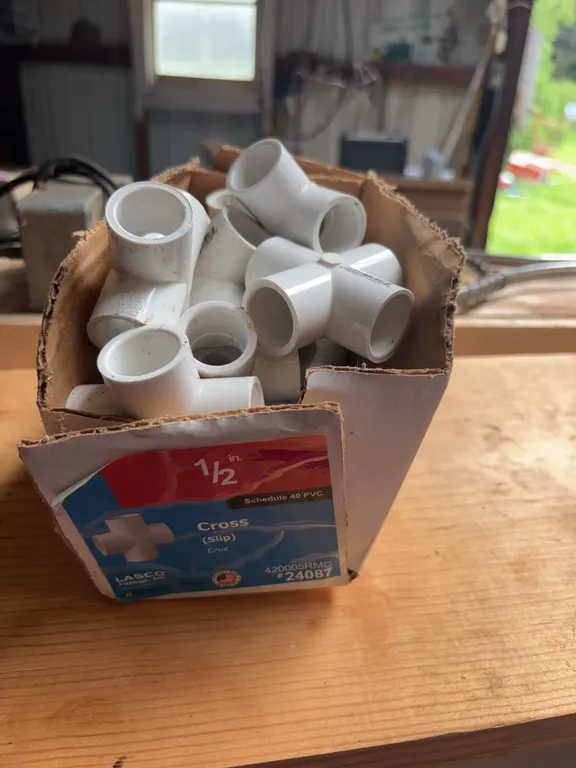 1/2" PVC 1120 Schedule 40 and Box of 1/2" PVC Cross Connectors