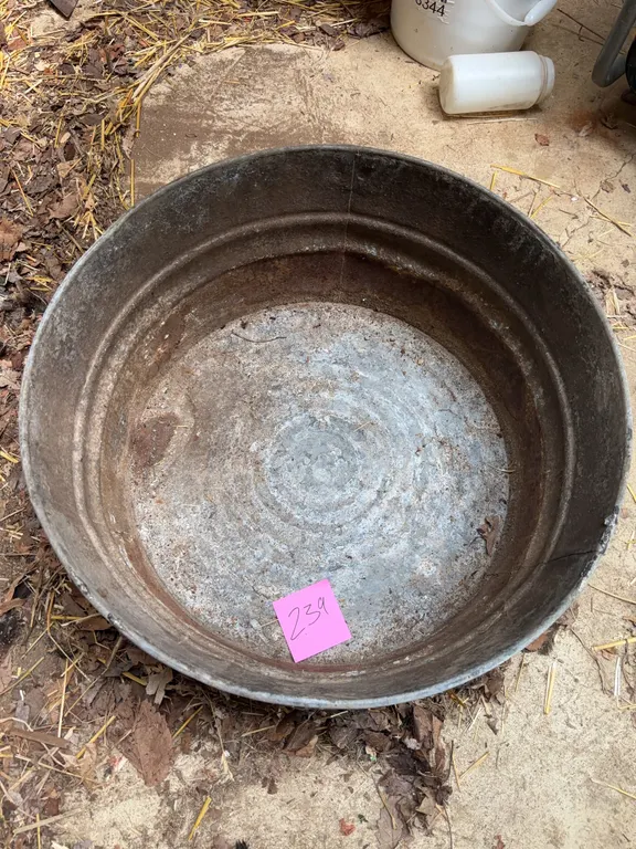 Large Metal Wash Tub