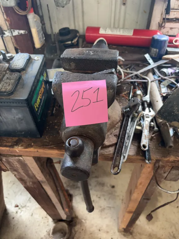 Bench Vise