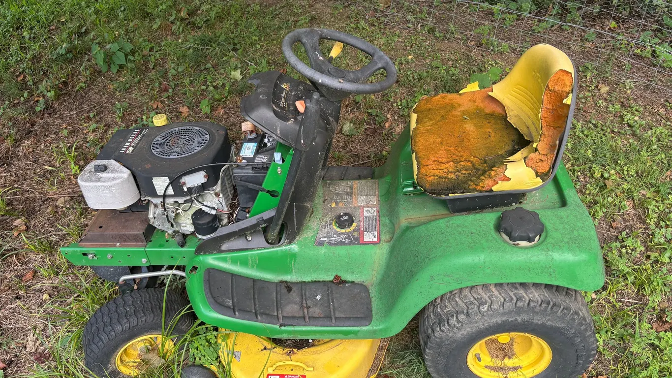 John Deere Lawn Mower