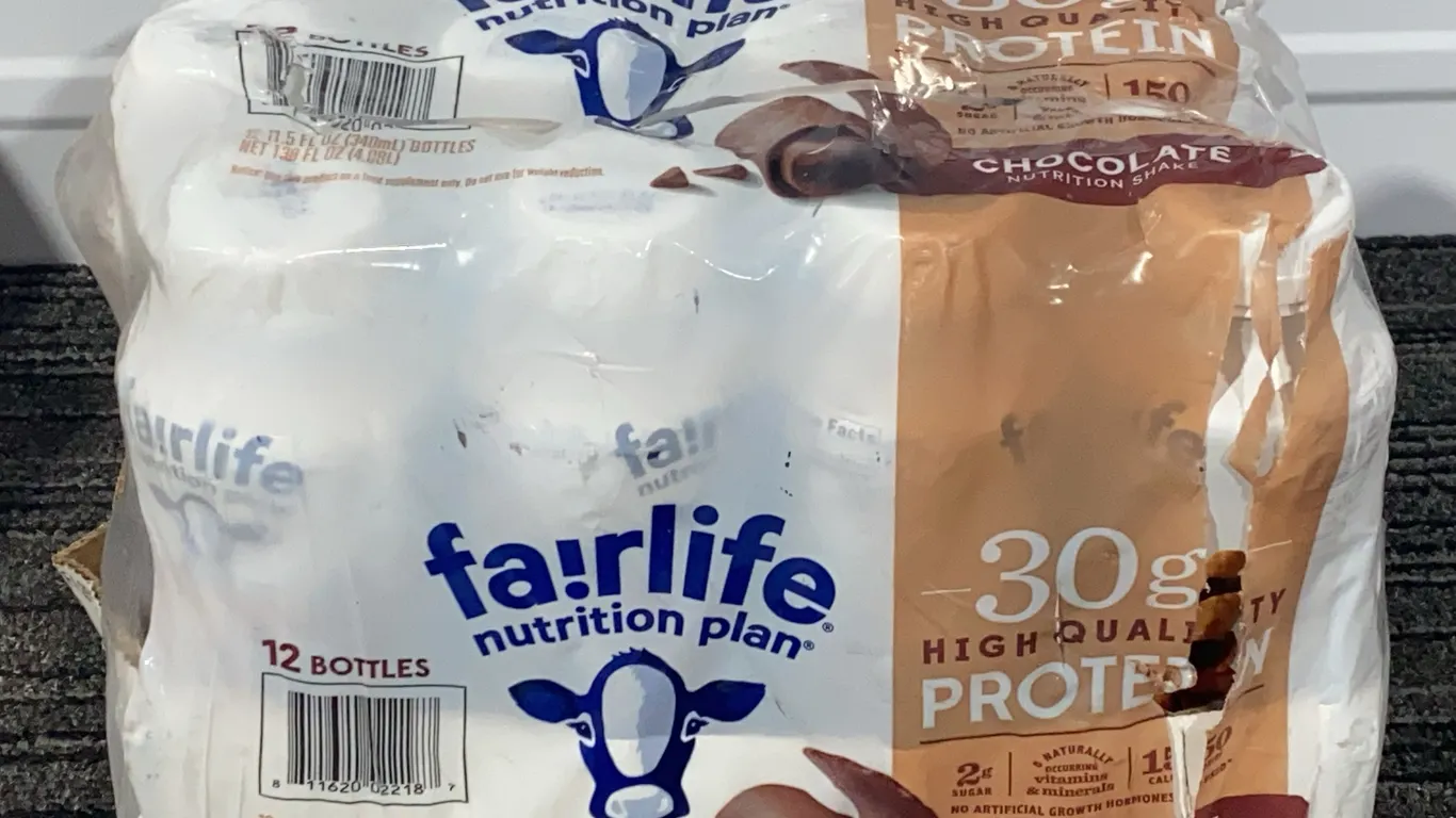 *NEW* Fairlife Chocolate Protein Shake 12 Bottles - Best By 4/2027