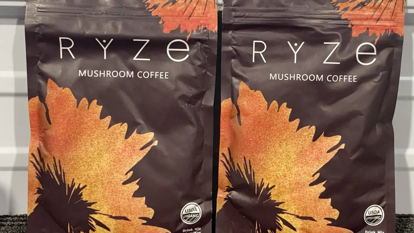 *NEW* Ryze Mushroom Coffee 2 Bags - Best By 10/2030