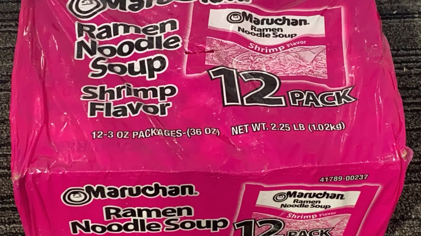 *NEW* Maruchan Ramen Noodle Soup in Shrimp Flavor, 12 Pack - Best By: 2/2027