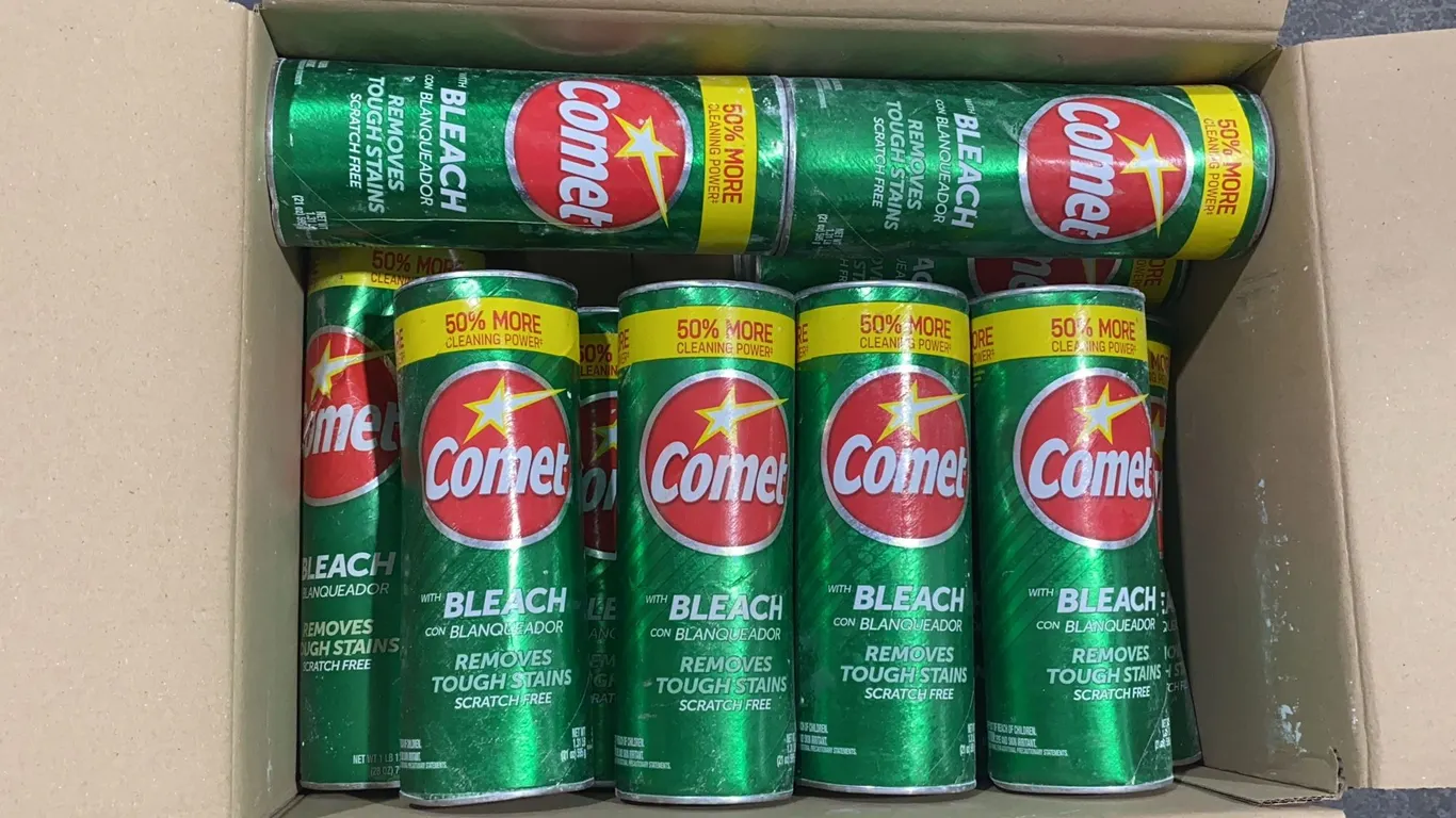 *NEW* 12 Comet w/ Bleach, (11) 21 OZ Each & (1) 28 OZ
