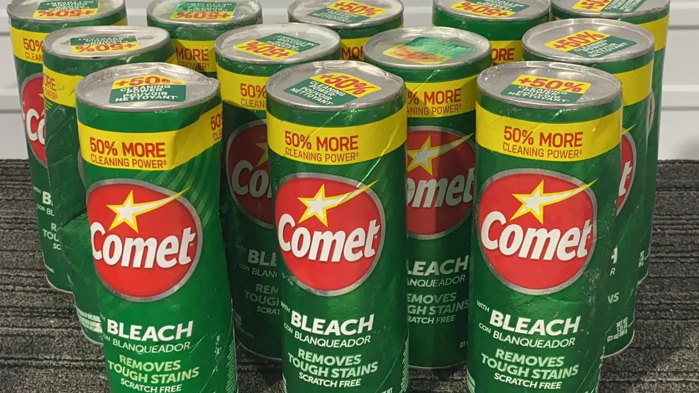 *NEW* 12 Comet w/ Bleach, 21 OZ Each