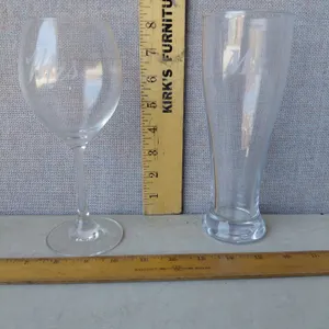 New Mr. & Mrs. Wedding Glasses, 2 Pc