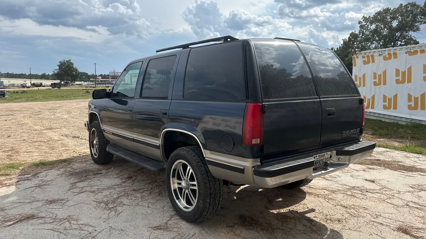1999 CHEVROLET TAHOE VIN: 1GNEK13R1XJ349311 4WD