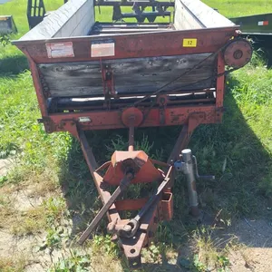 175 International manure spreader 13 Ft Long x 5 Ft Wide