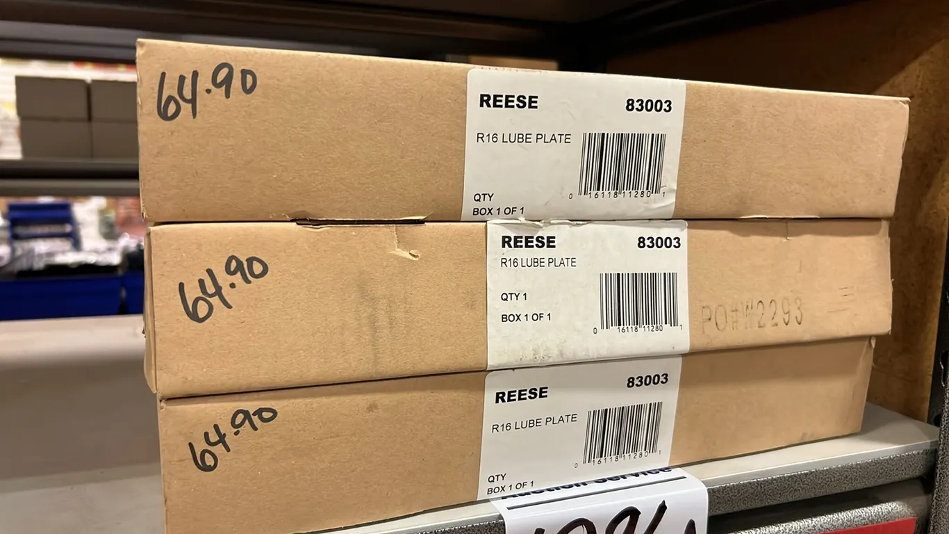 3 - NEW/UNUSED 16" 5TH WHEEL LUBE PLATES - SOLD PER BOX