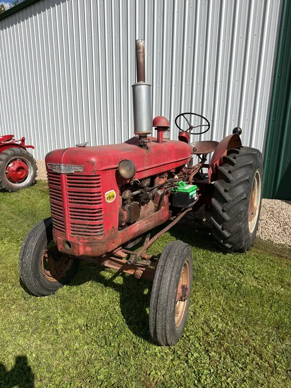 McCormick Deering W4 Collector Tractor S/N W BH-24744