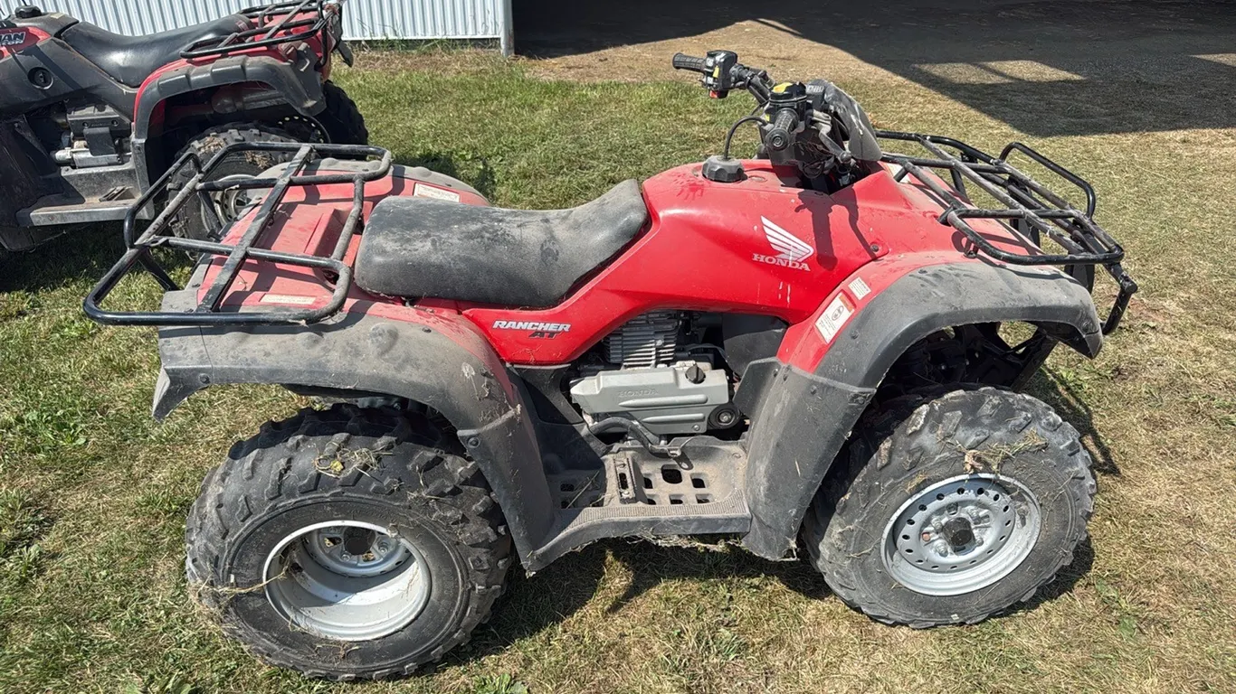 2006 Honda Rancher 400 ATV - Needs Battery - Didn't see running - *Title and Transfer Fees to Apply*