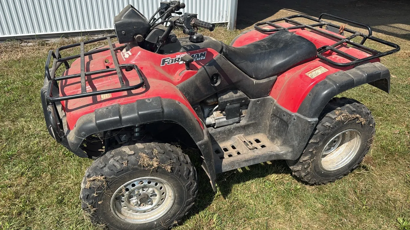 2002 Honda Foreman Rubicon TRX 500 ATV - Needs Battery - Didn't see running - *Title and Transfer Fees to Apply*