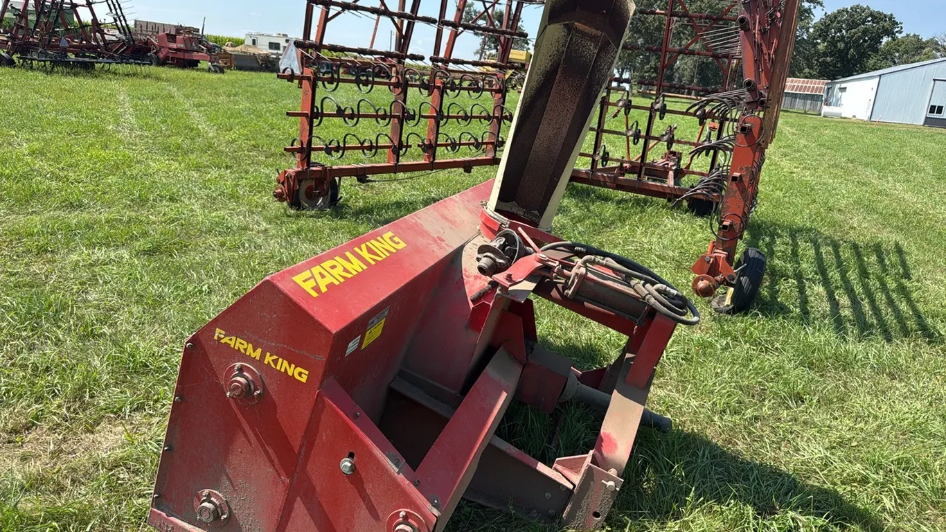 8’ Farm King Double Auger Snowblower, 3 Pt, 540 PTO, Hyd Spout