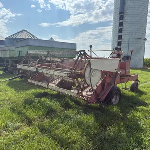 Hesston 300 Swather w/ 10’ Head * Not Running and Missing a Front Wheel*