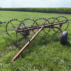 Farmhand 5 Wheel Hay Rake