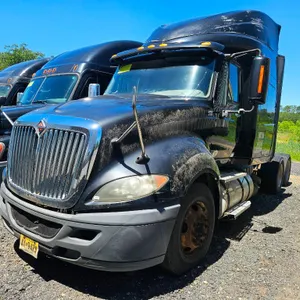 2011 iNTERNAtional Prostar + 122 6x4 High Roof Sleeper Cab Truck