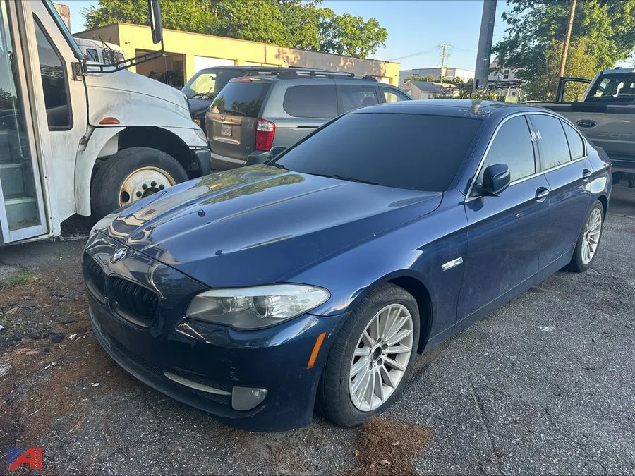 2013 BMW 5 Series Sedan