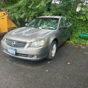 2005 Nissan Altima Sedan