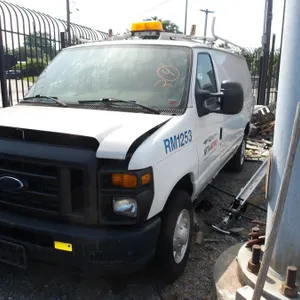 2009 Ford E-Series Full-Size Van