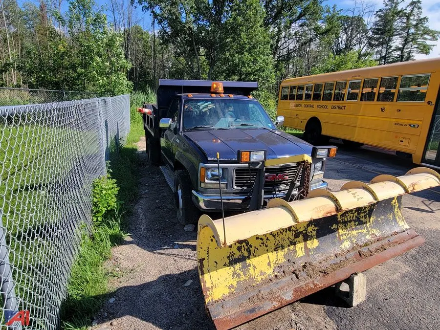 1994 GMC Sierra 3500 Dump Truck with Plow