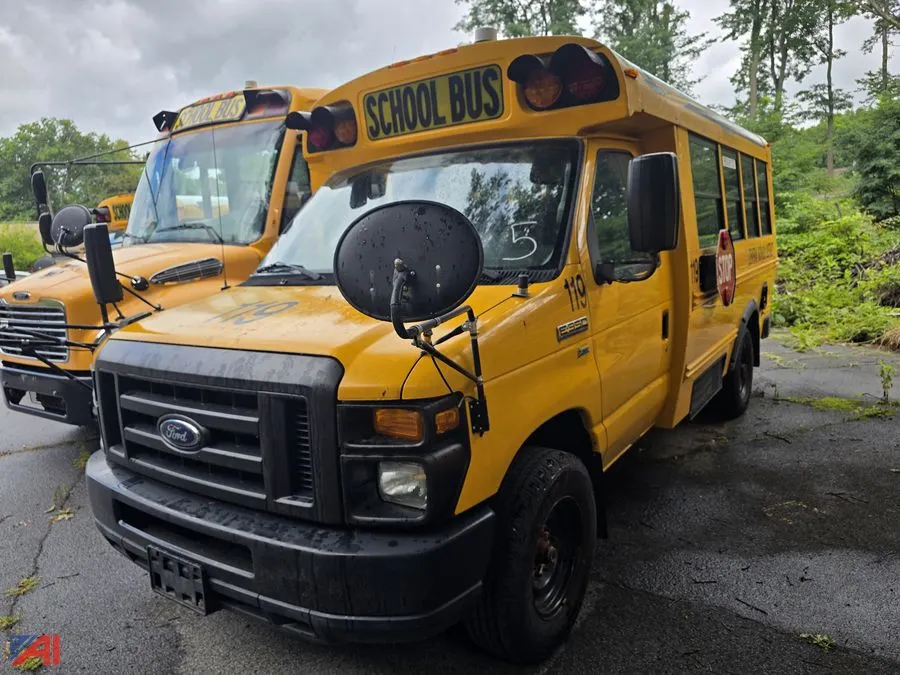 2011 Ford E-Series School Bus