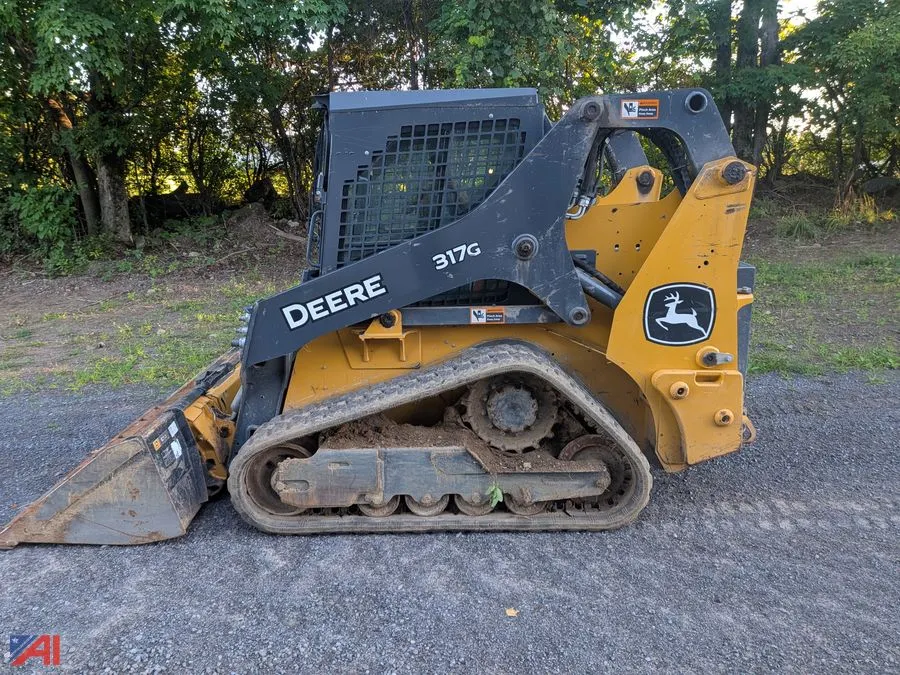 2023 John Deere 317G Skid Steer Loader