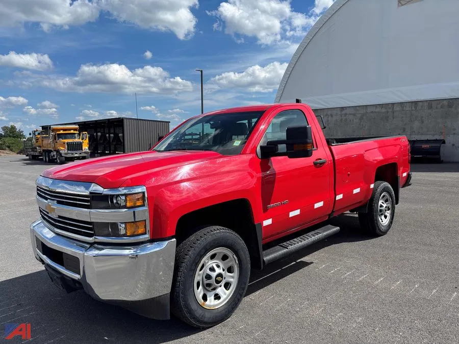 2018 Chevrolet Silverado 3500HD Regular Cab Pickup Truck