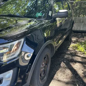 2017 Ford Explorer SUV/Police Vehicle (For Parts)