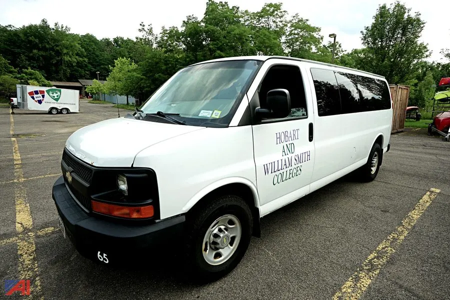2014 Chevy Express 3500 Suburban/65