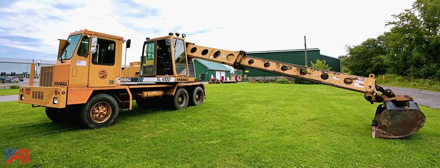 2003 Gradall XL4100 Wheel Excavator/H55