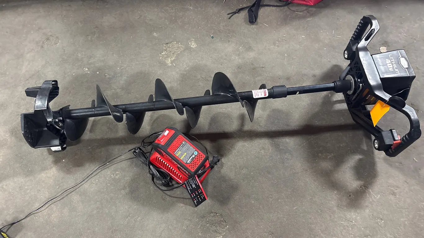 Strike Master Ice Auger (Neenah, WI)