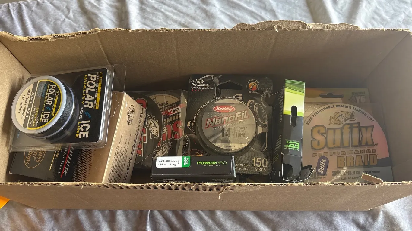 Fishing Gear Lot- Pro Qualifier Reel & Assorted Fishing Line (Neenah, WI)