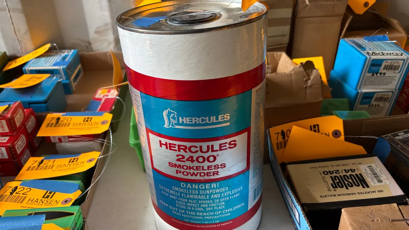 Hercules 2400 Smokeless Powder (Arcadia, WI)