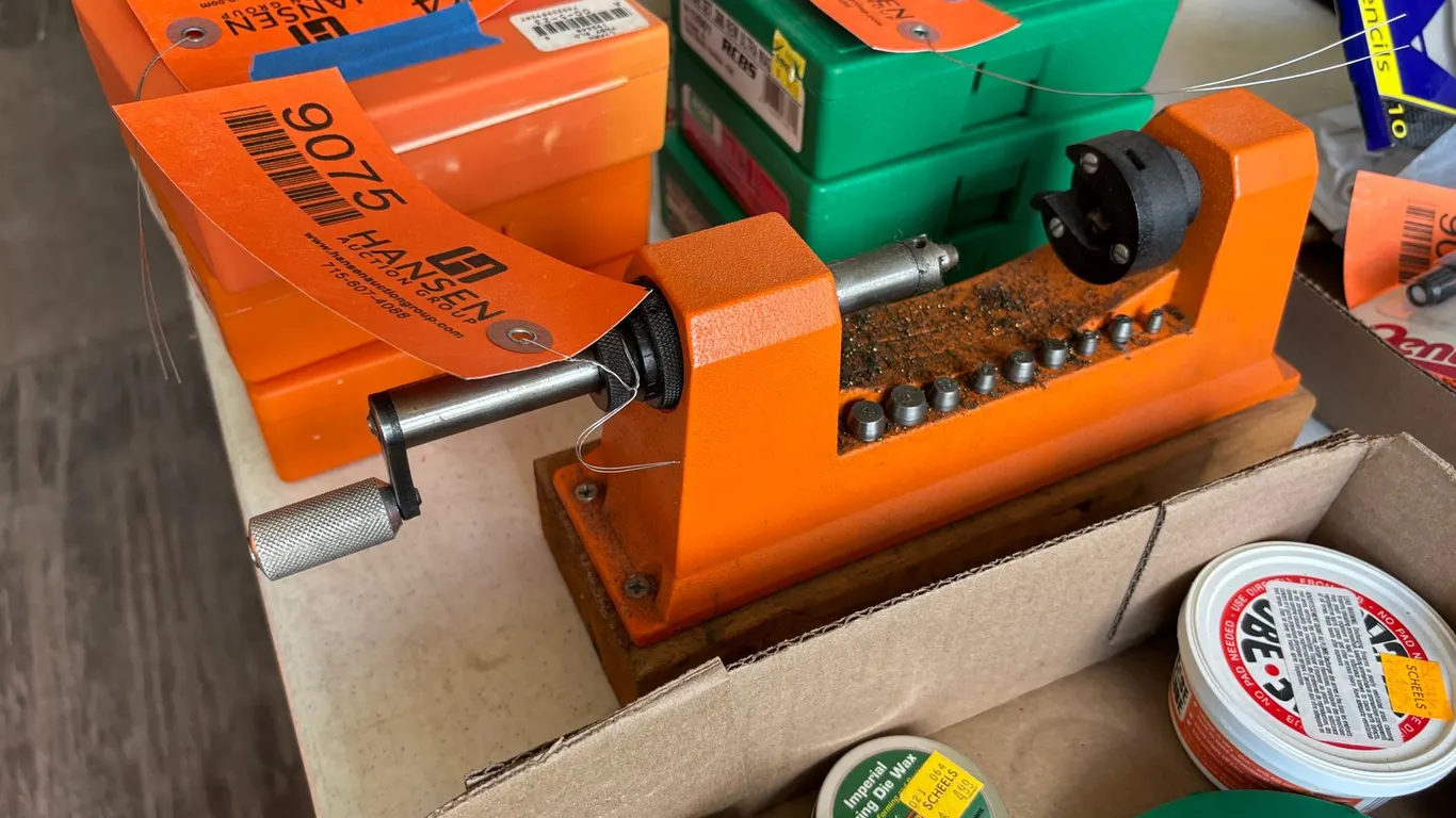 Case Press Tool (Arcadia, WI)