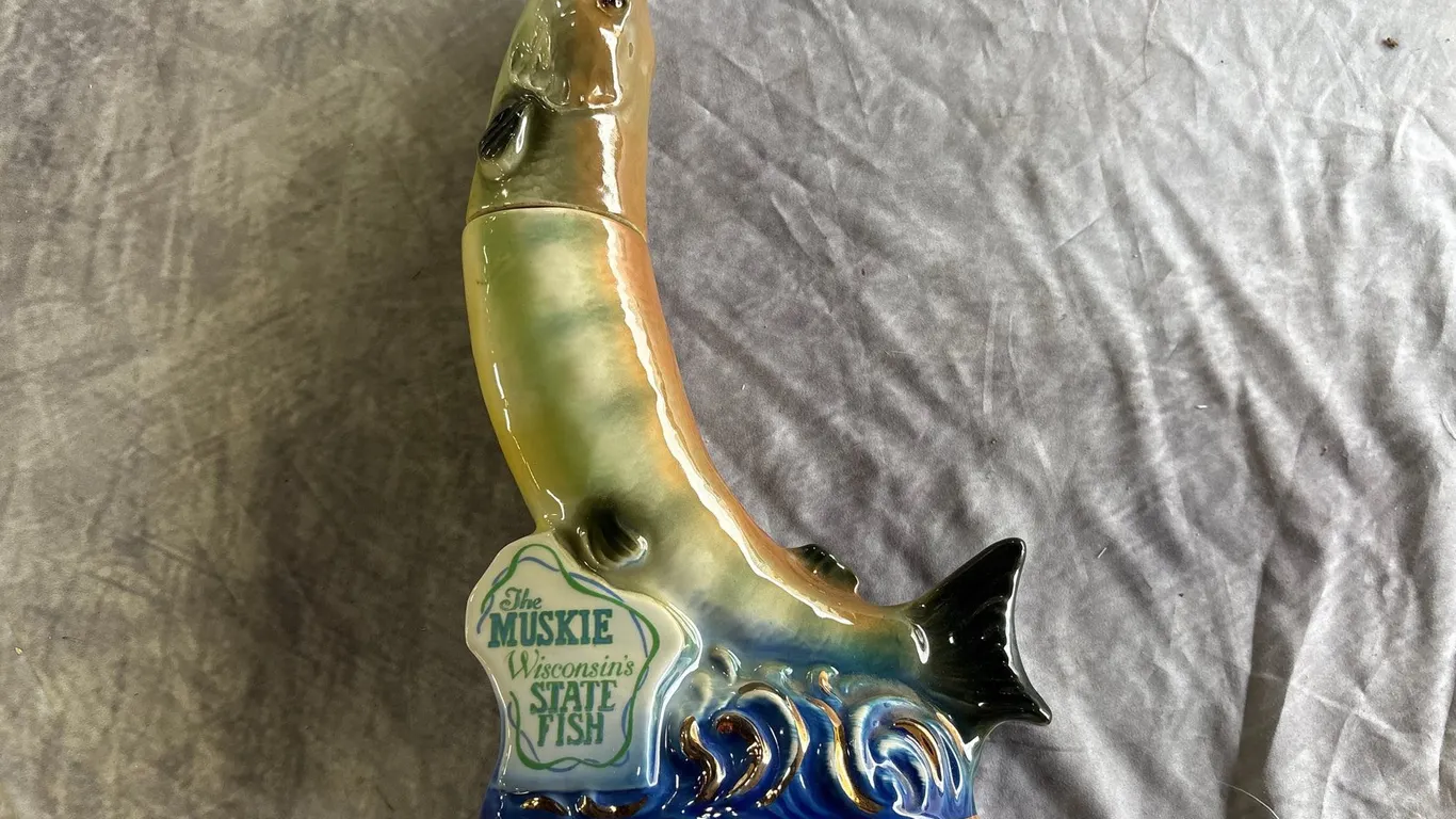 Muskie Bourbon Decanter (Neenah, WI)