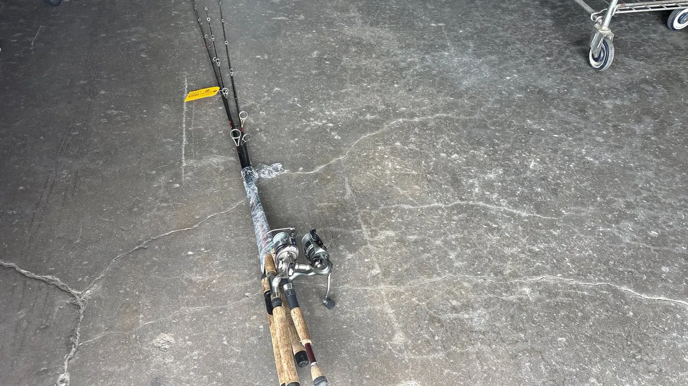 Fishing Rod & Reel Lot (Neenah, WI)