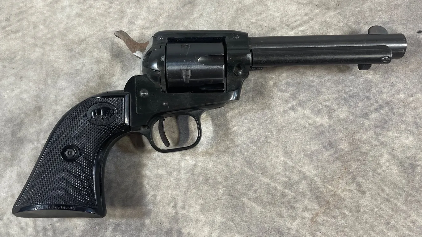 Germany Buffalo, 22LR Cal. Revolver, SN: 220343, (Neenah, WI)