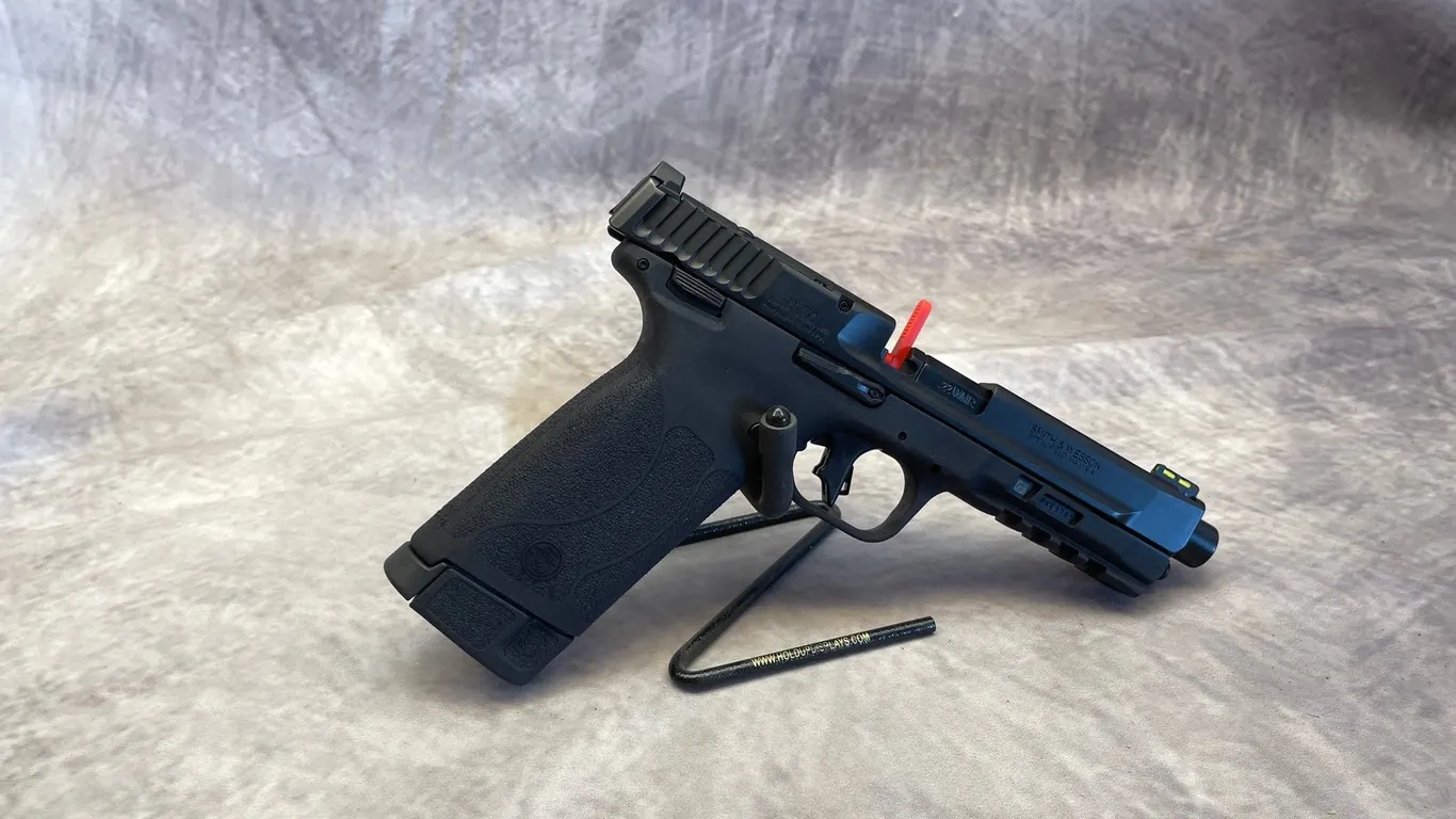 Smith & Wesson STW 22WRM .22 Magnum Pistol SN: PKE3785 (Princeton, MN)