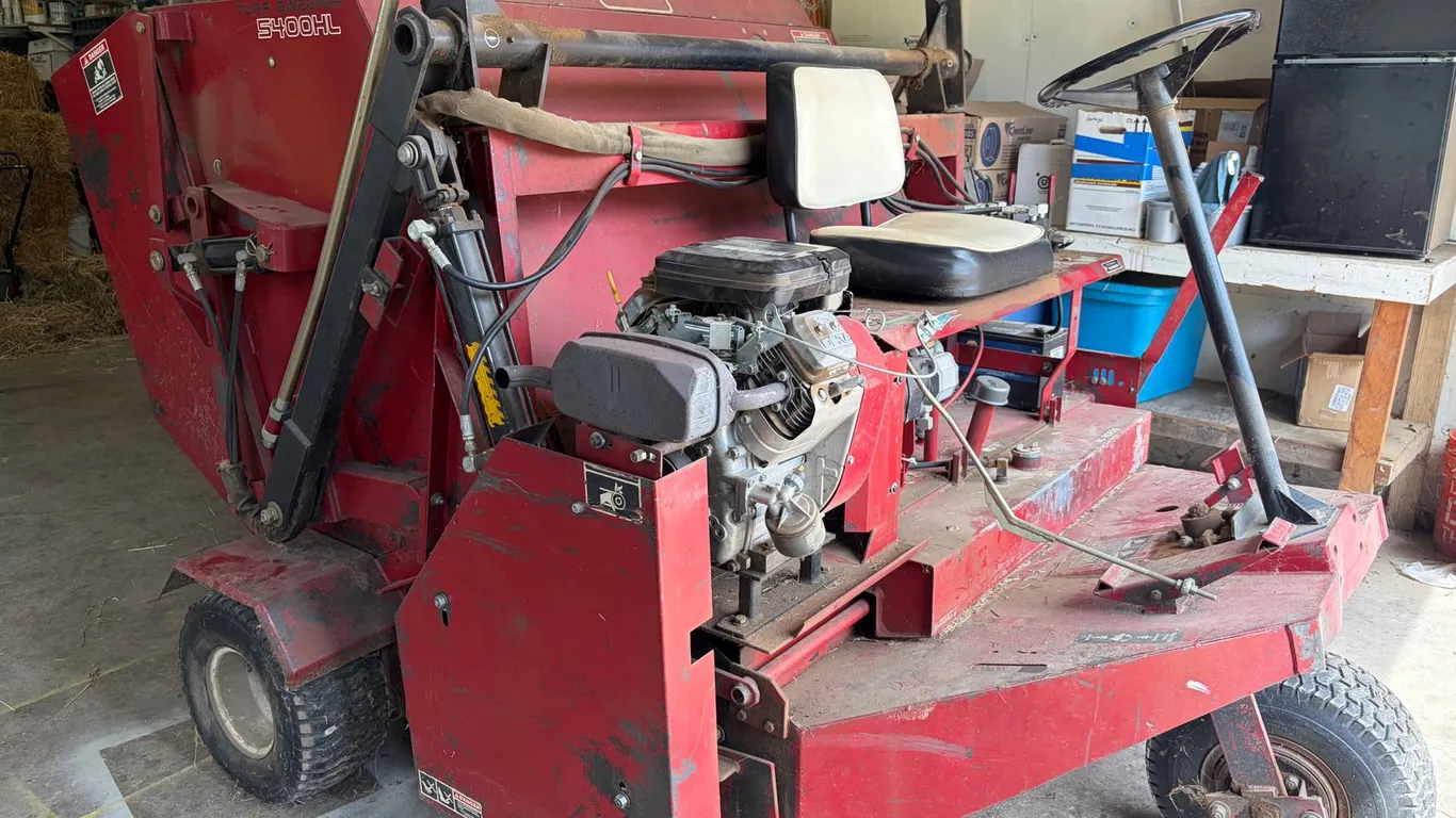 Toro Turf Sweeper 5400HL