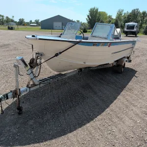 1975 STARCRAFT 16' BOAT